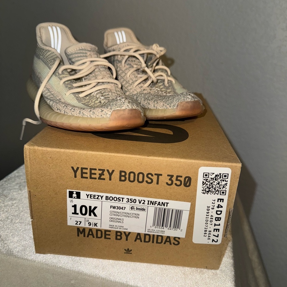 Adidas Yeezy Boost 350 V2 Infant Sneakers - Beige and Tan